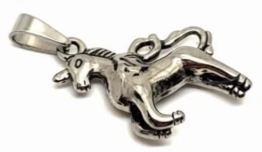 Dije de acero quirurgico unicornio 2cm de alto x 2,5 cm de largo